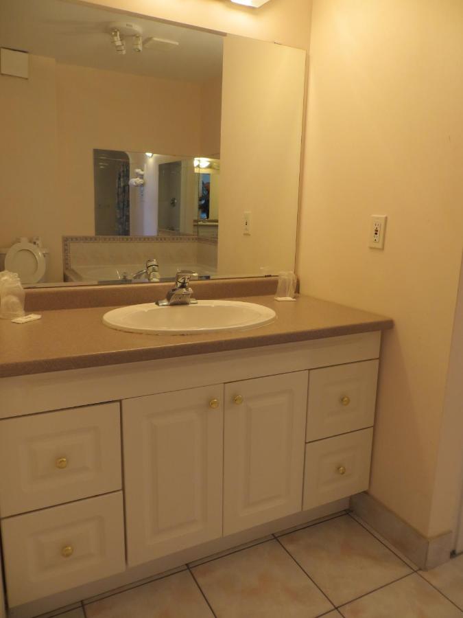 King Room with Spa Bath