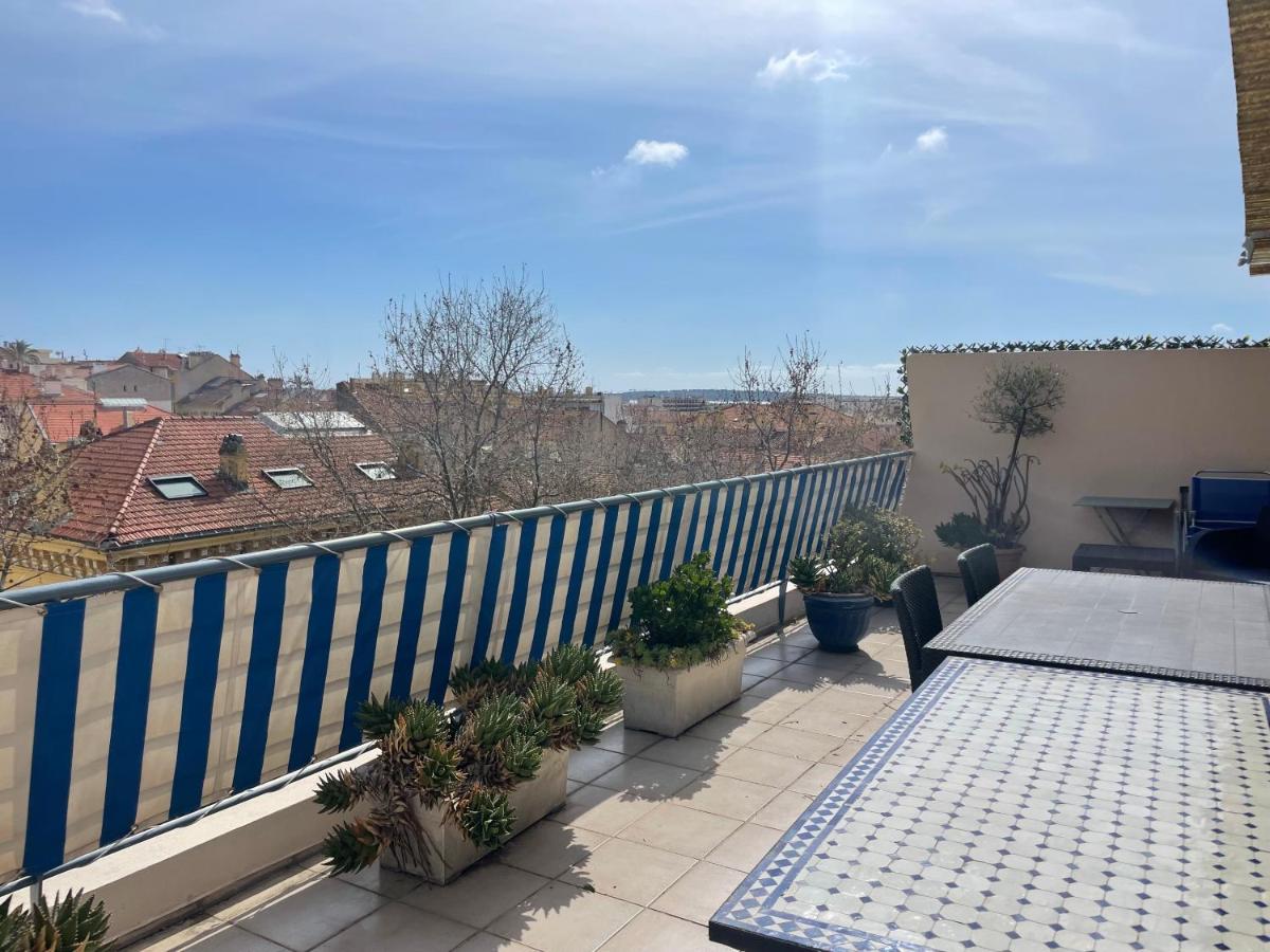 Toit terrasse proche plages Croisette et Palais des Festivals - B&B Cannes