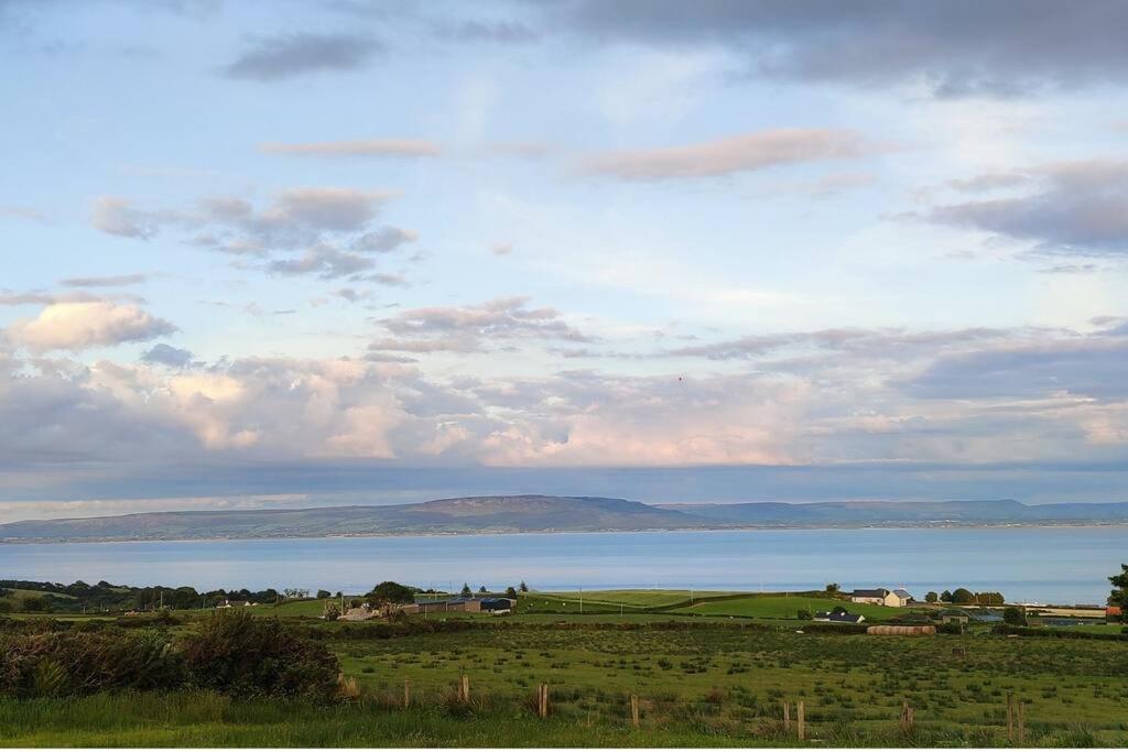 B&B Red Castle - Tullyally's View - Bed and Breakfast Red Castle