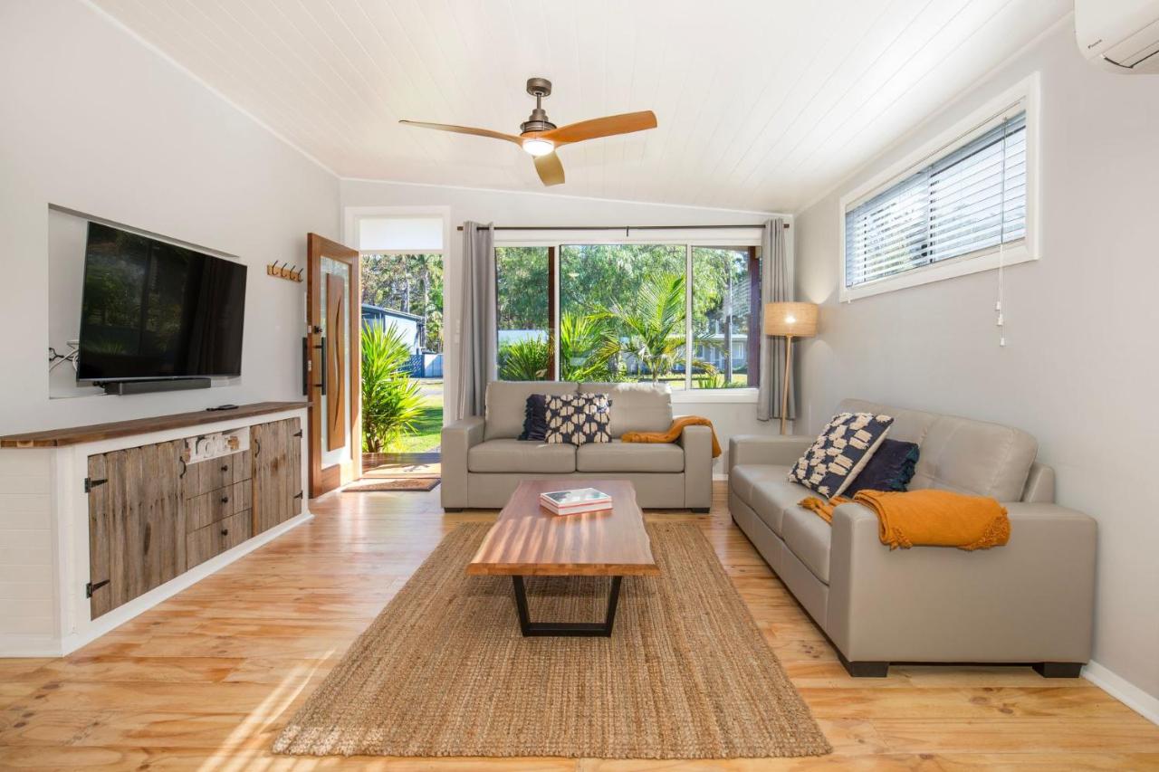 The Anchor - Pet Friendly - 5 Mins Walk to Beach - EV Charging - Bed and Breakfast Callala Beach