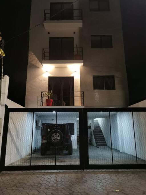 MaaR Estudio 3, a 2 cuadras del Malecón de La Paz - B&B La Paz