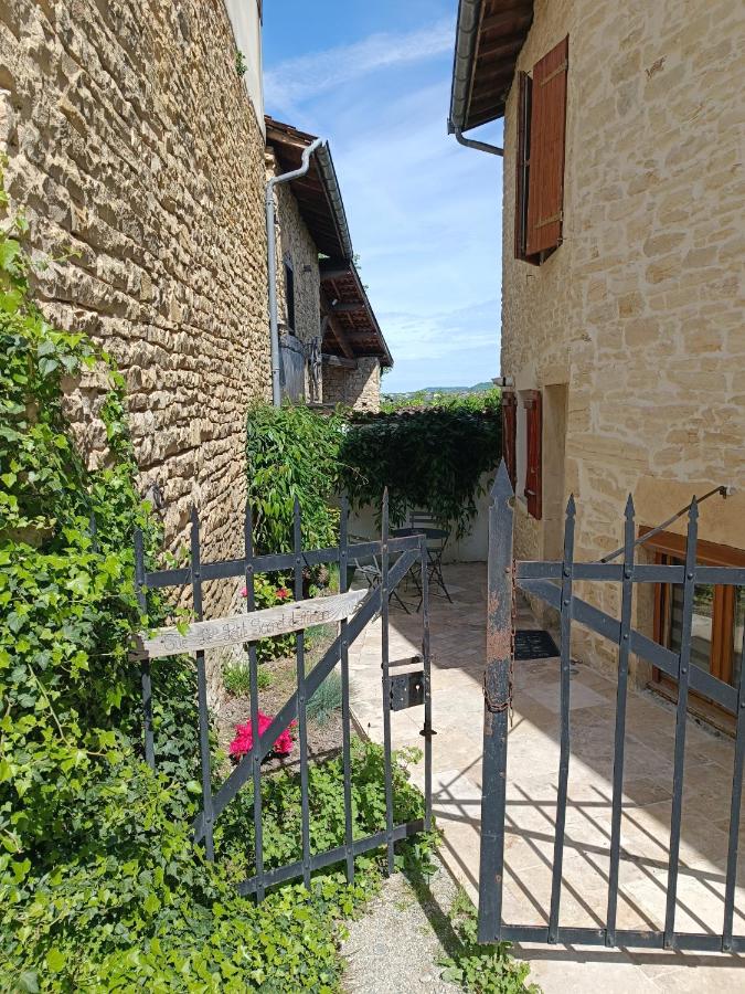 B&B Saint-Alban-de-Roche - Le Petit Secret d'Alban - Bed and Breakfast Saint-Alban-de-Roche