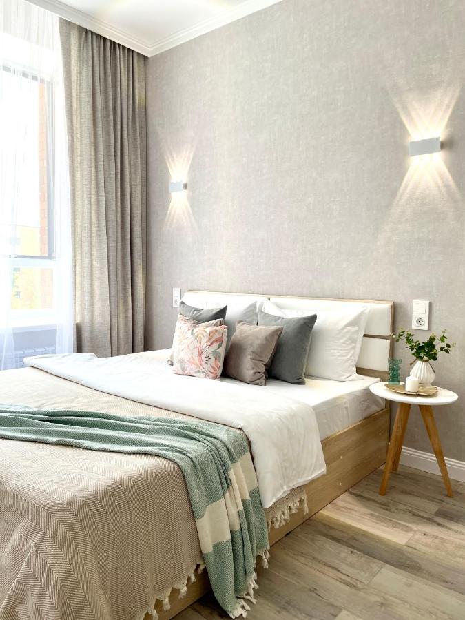 Апартаменты рядом с Набережной реки Ишим центр правого берега - B&B Astana