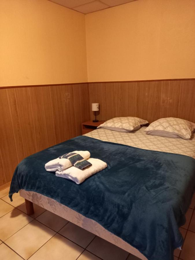 Studio Deluxe
