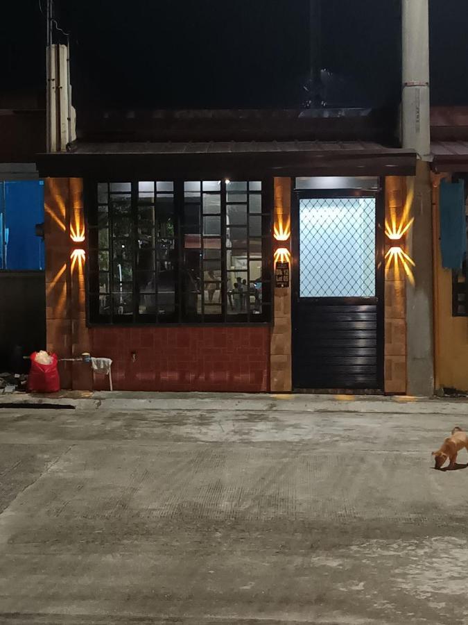 TMD COMFORTABLE TRANSIENT HOUSE IN STO.TOMAS BATANGAS (UNIT 1) - Ferienwohnung