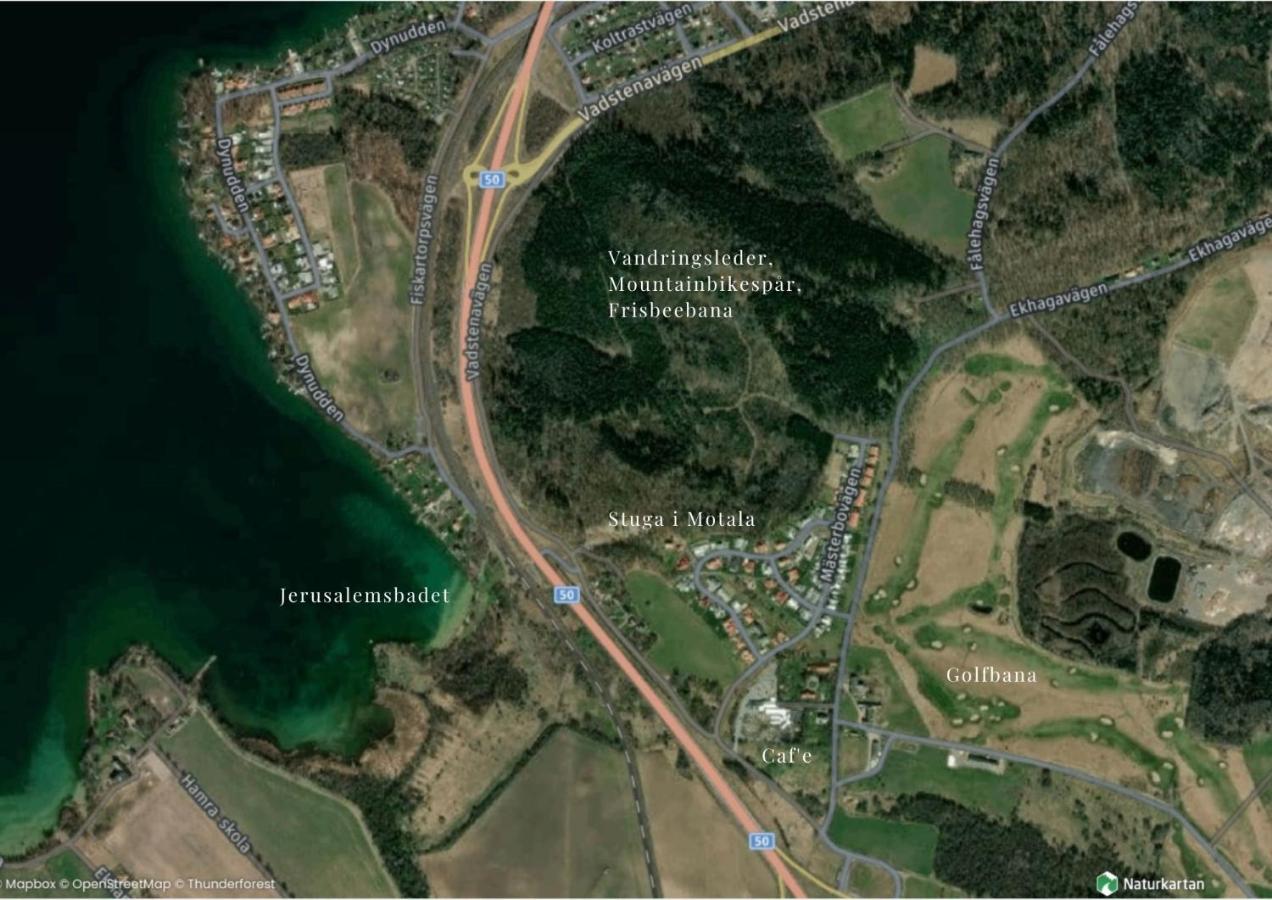 Boende - Stuga nära naturen, 3 km till Motala centrum, elbilsladdning finns på tomten - privat värd - Chambres d'hôtes Motala