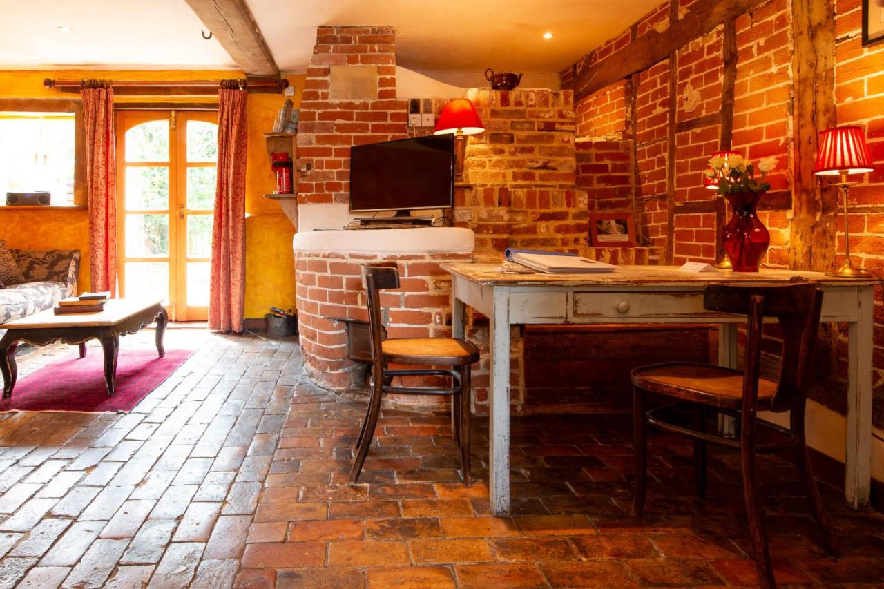 B&B Edwardstone - The Bakery a honeymooners favourite cosy stylish with lovely walks and pubs - Bed and Breakfast Edwardstone