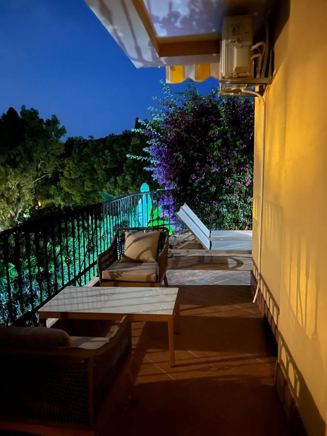 Villa con Vista Mare