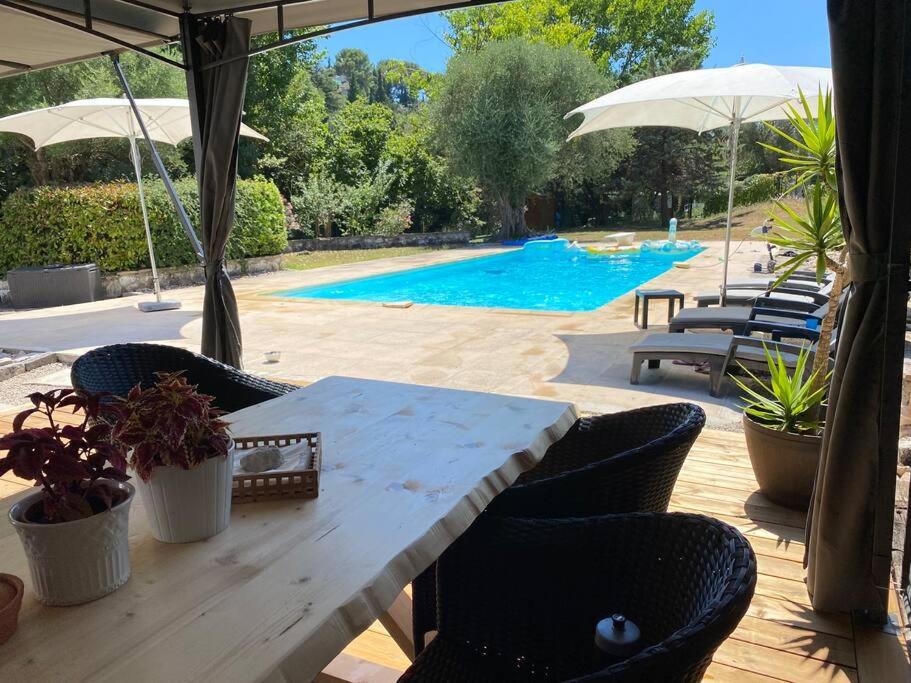 Charming Villa with big pool and AC in Antibes - Ferienwohnung Antibes