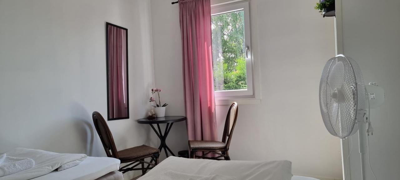 Twin Room with Shared Toilet