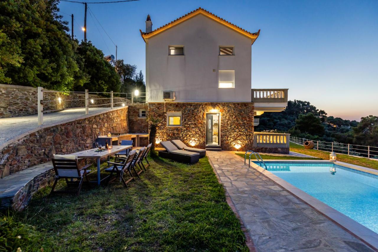 Apartamento con vistas a la piscina