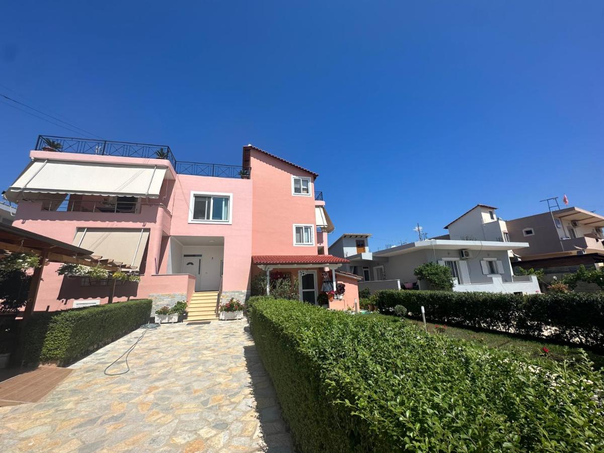 GuestHouse Elmazi - Ferienwohnung
