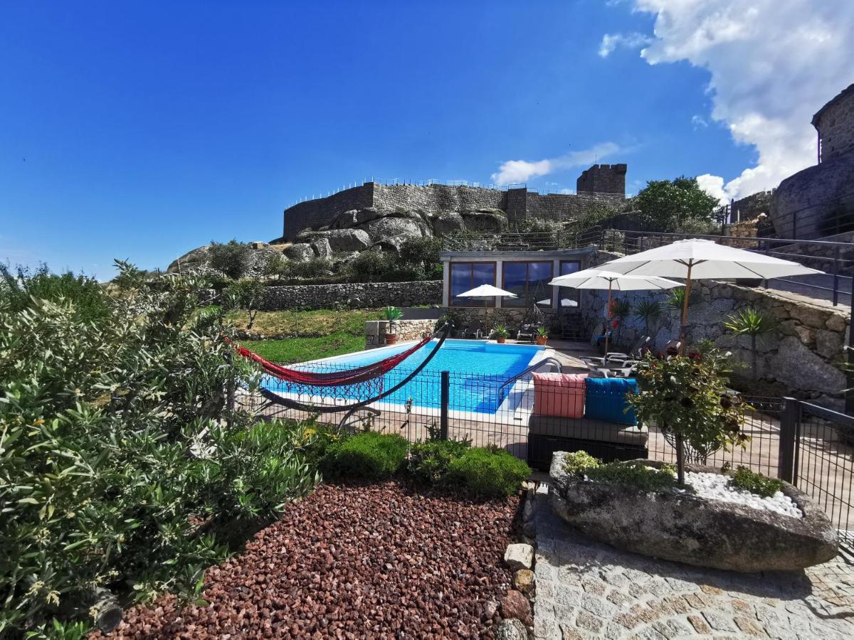 Casa do Penedo Castle House - B&B