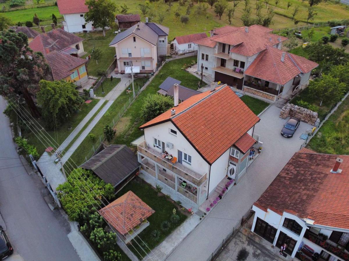 B&B Aranđelovac - Djurdja 2 Apartman - Bed and Breakfast Aranđelovac