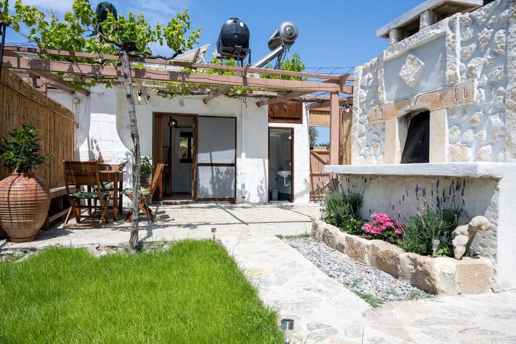 Finikas House - B&B