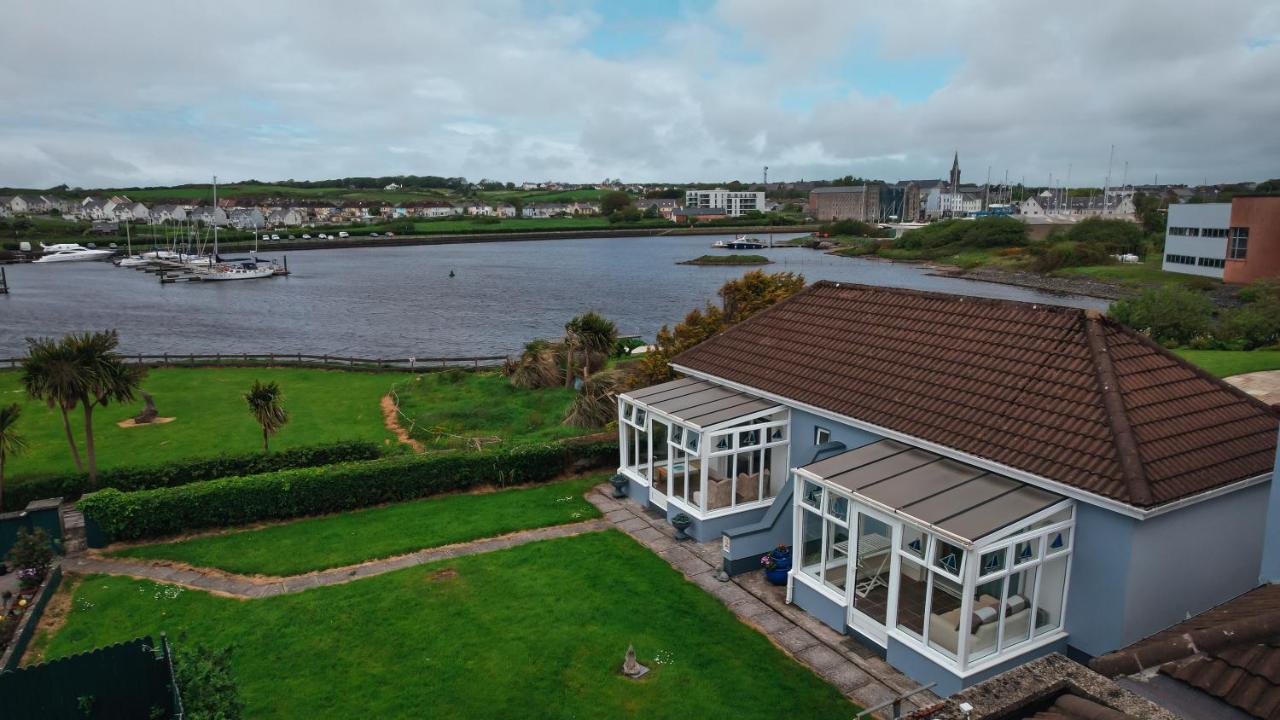 B&B Kilrush - Ferry Lodge Cottage - Bed and Breakfast Kilrush