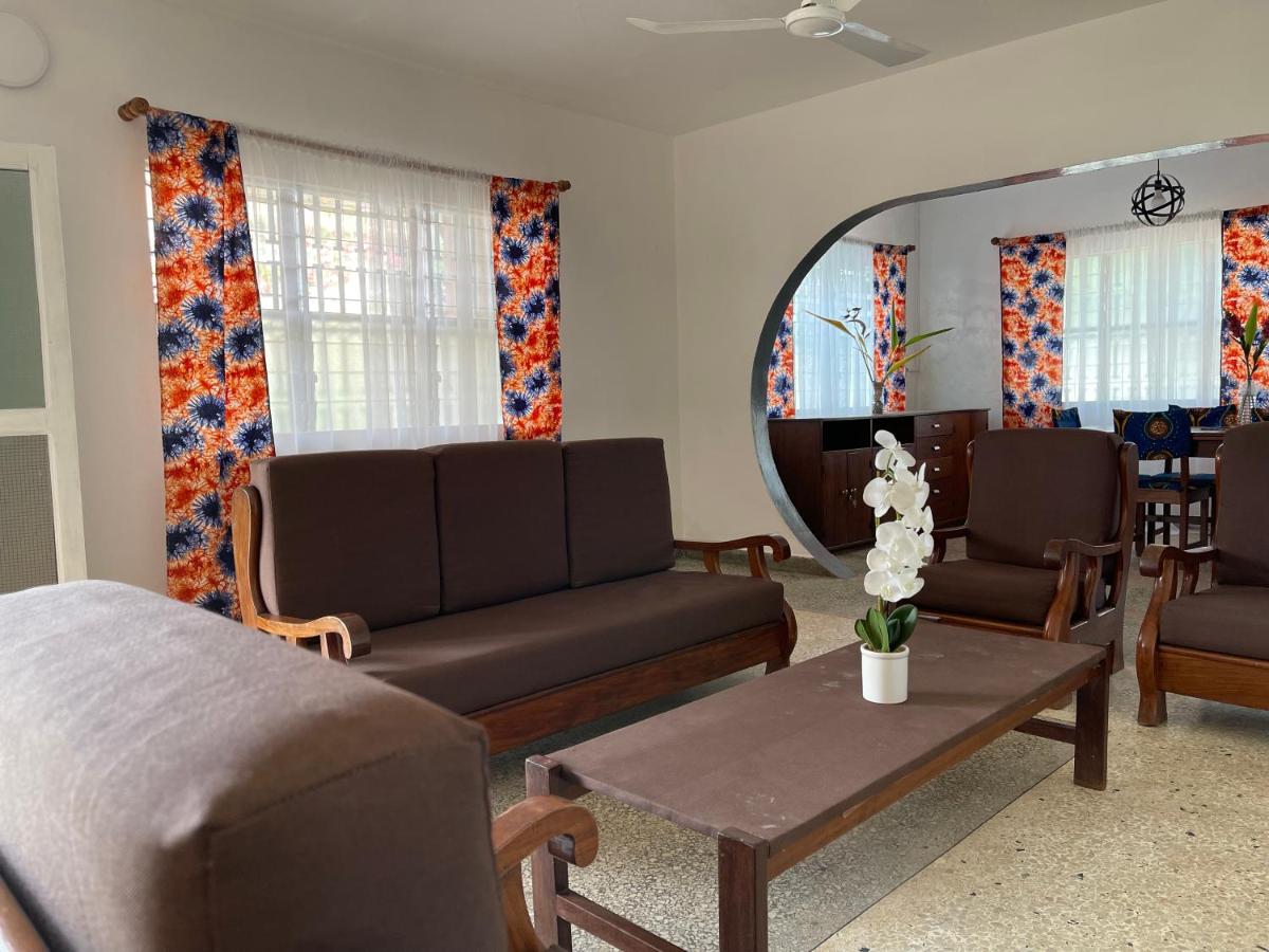 B&B Porto Novo - La Villa René - Bed and Breakfast Porto Novo