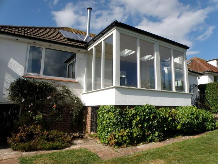 Detached bungalow with awesome views, Totnes - B&B