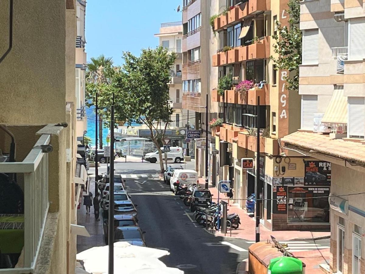 Calpe playa reformado amplio 50m de la arena wifi - B&B Calpe