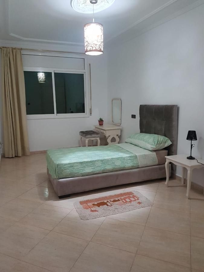 B&B Nador - Appartement spacieux centre ville près de la corniche - Bed and Breakfast Nador