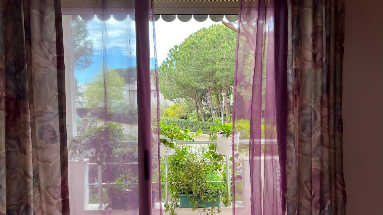 Summer Breeze Apartment G13, Lalzi Bay, Lura 1 - B&B