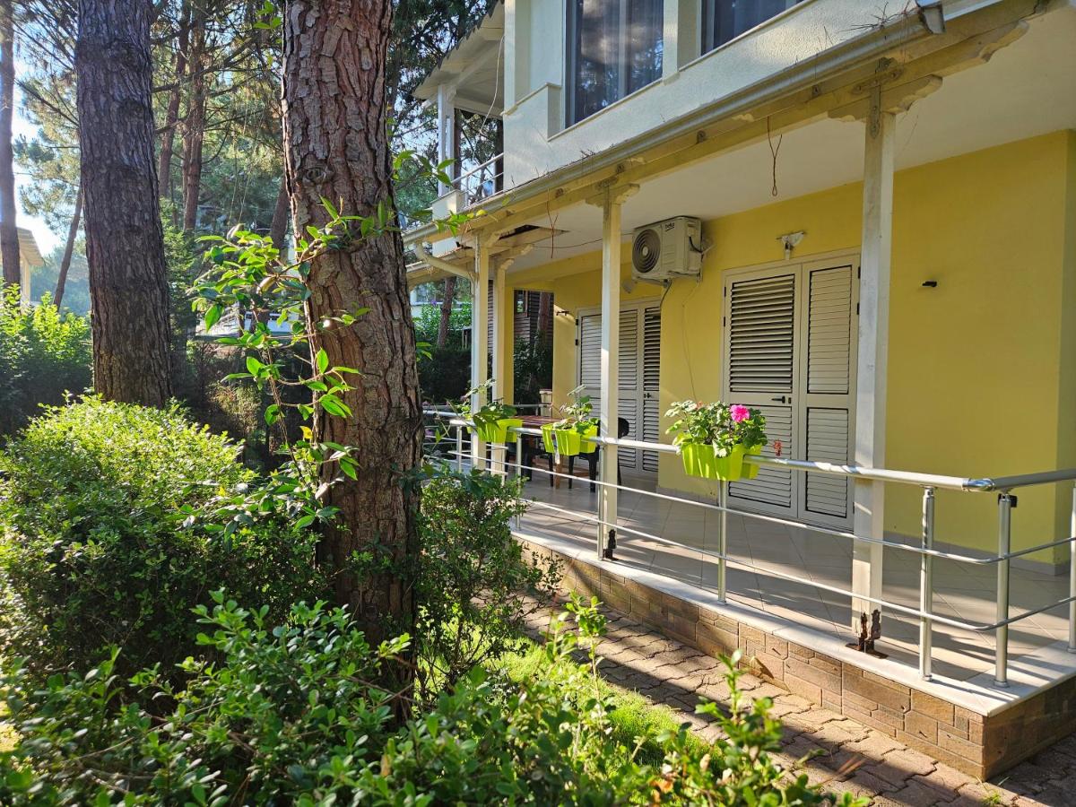 Lalzi Bay, Lura 1 ground floor apartament - B&B Durazzo
