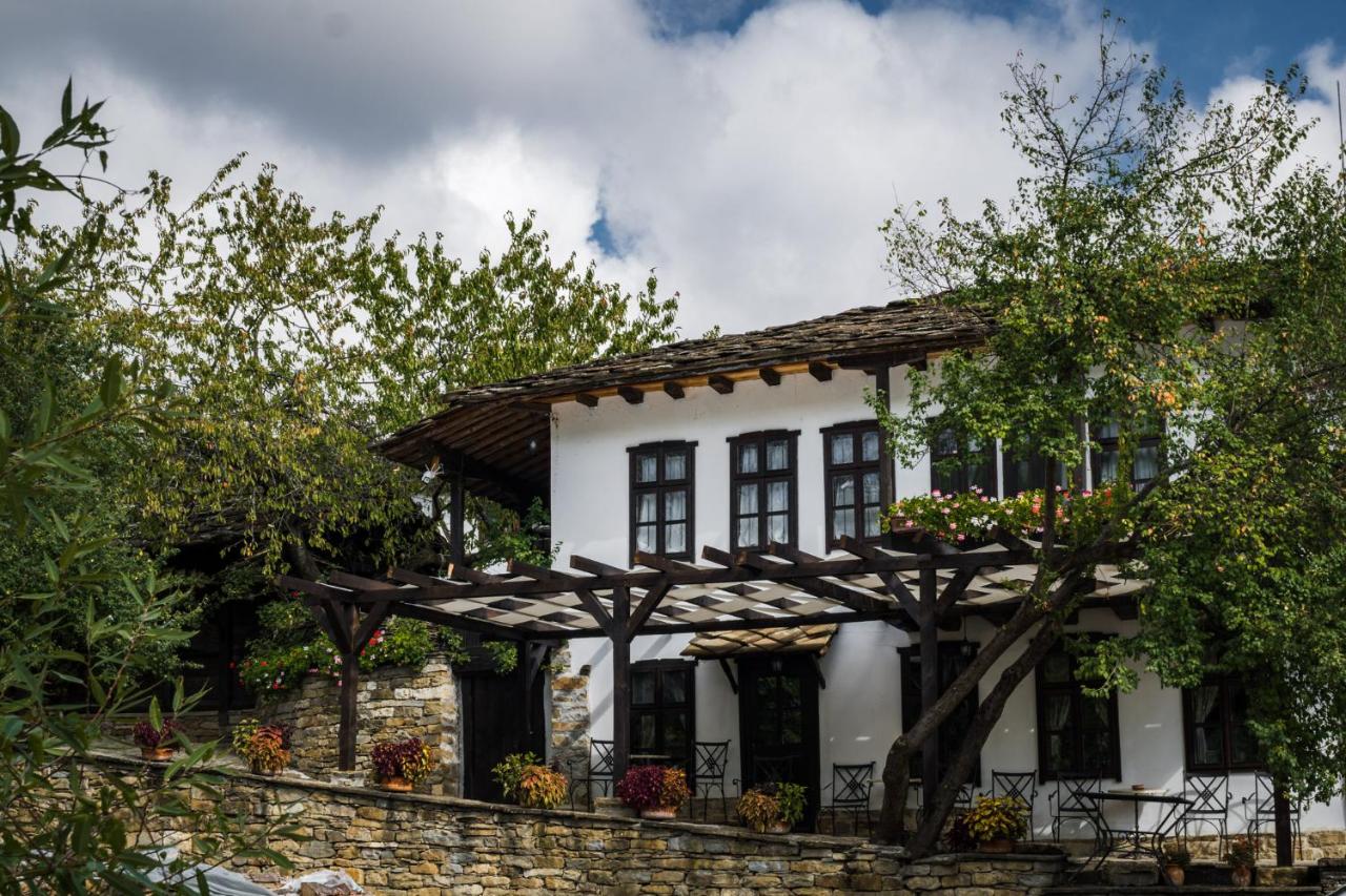Dedovite Kashti - Bed and Breakfast