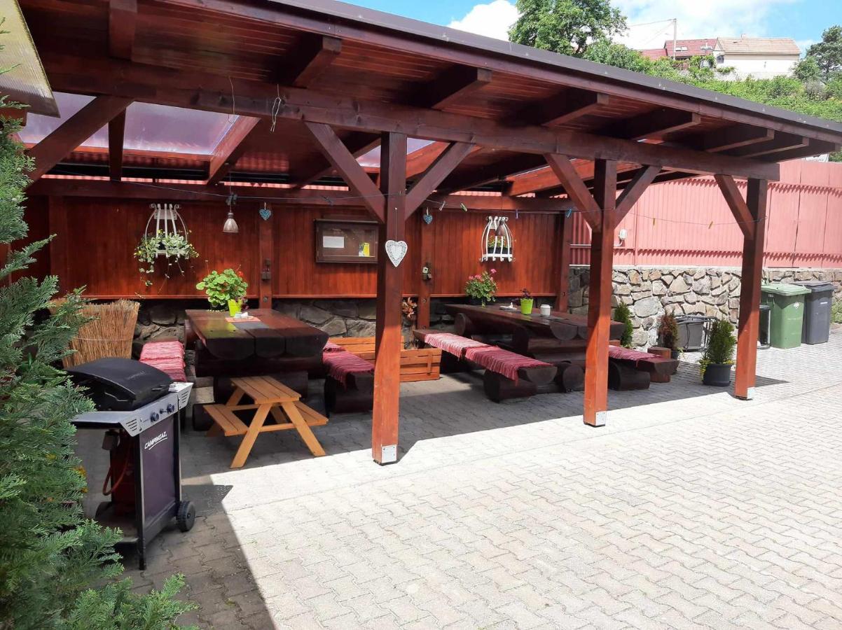 B&B Ostrov u Macochy - Apartmany Kras - Bed and Breakfast Ostrov u Macochy