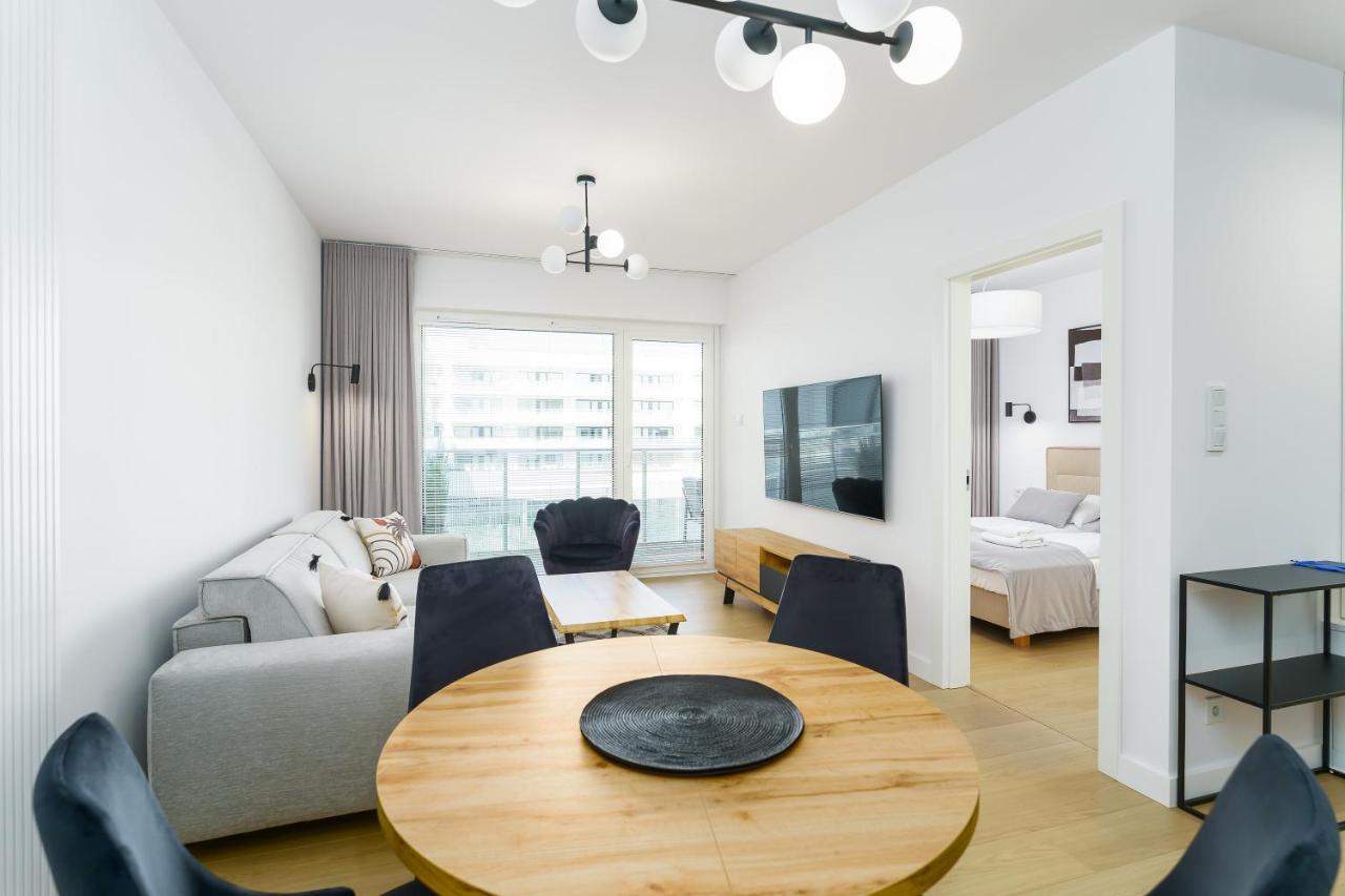 Apartment mit Balkon