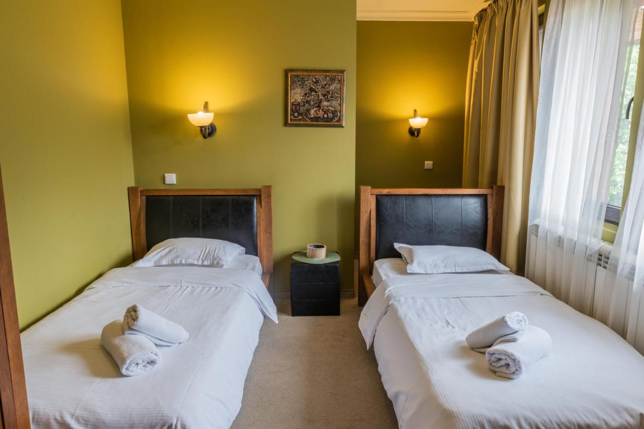 Large Twin Room