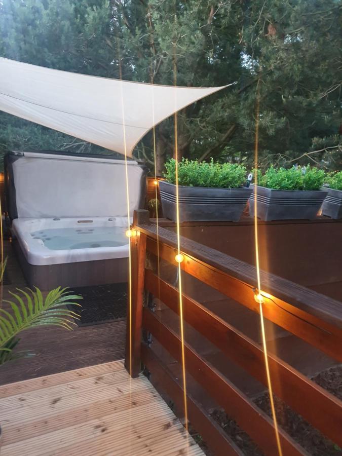 Chillingham lodge with hot tub Felmoor Park - B&B
