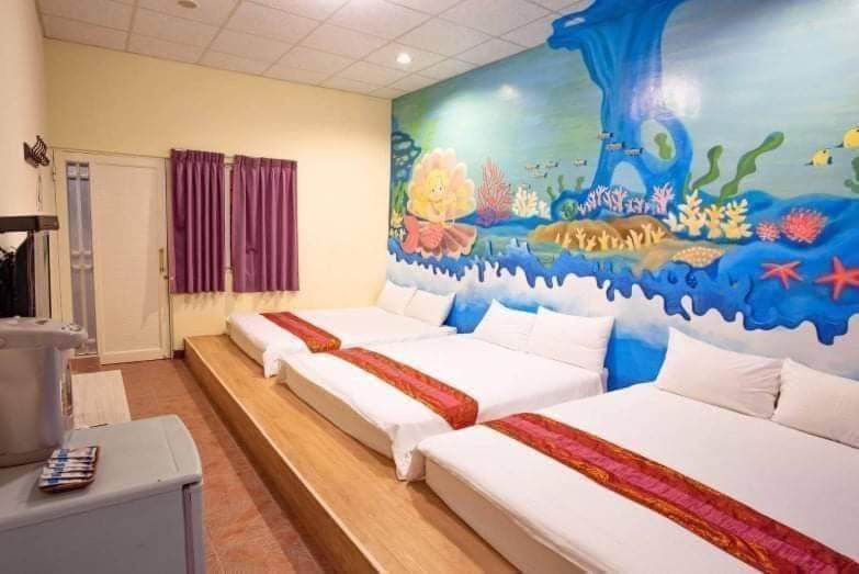 Deluxe Family Suite