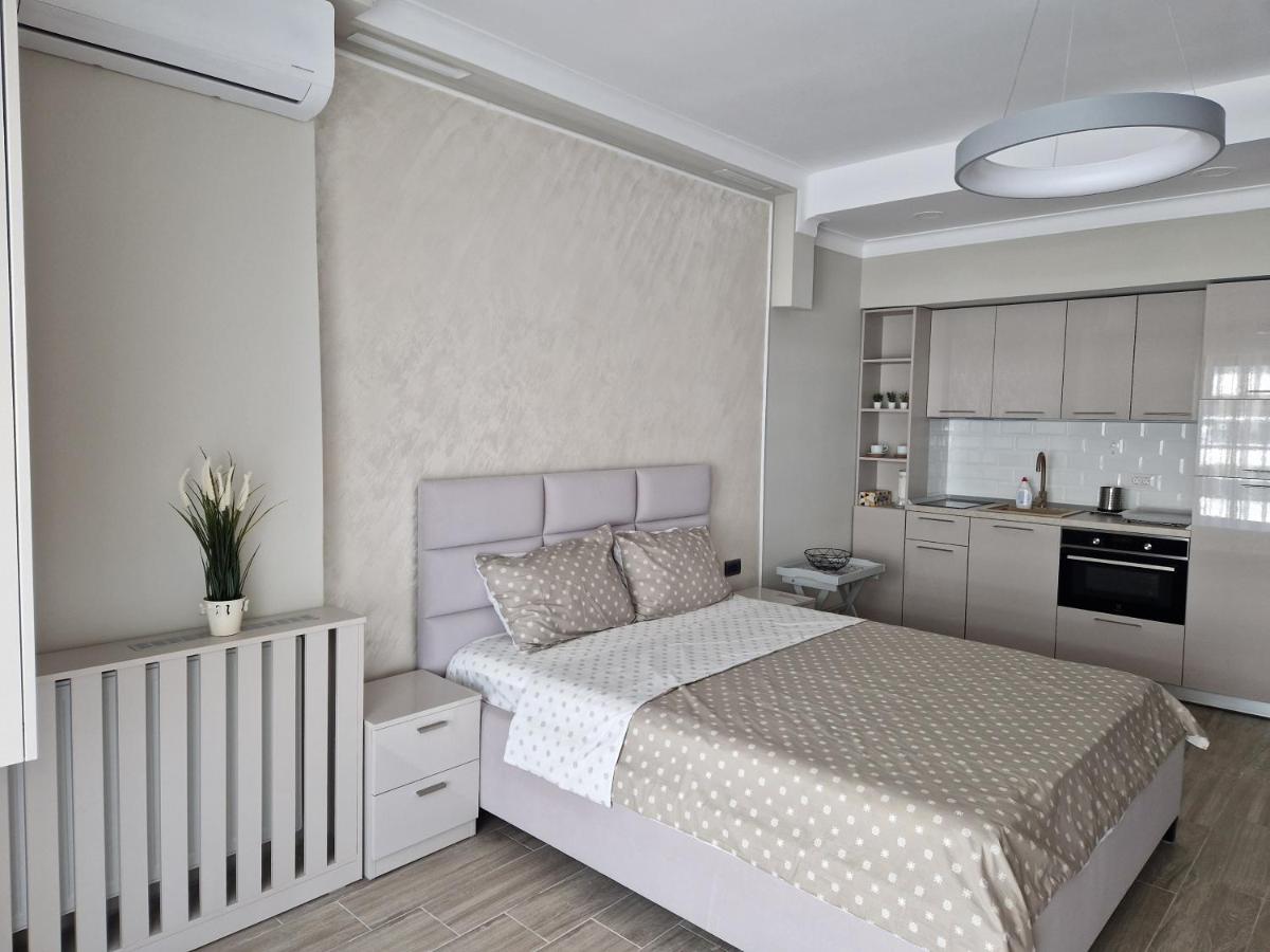 Studio Casa del Mar, Mamaia Nord, cu vedere la mare & lac - Chambres d'hôtes Mamaia