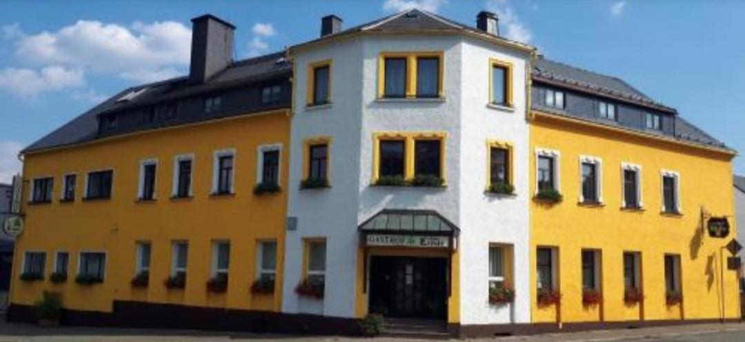 B&B Thum - Gasthof & Hotel Zur Linde - Bed and Breakfast Thum