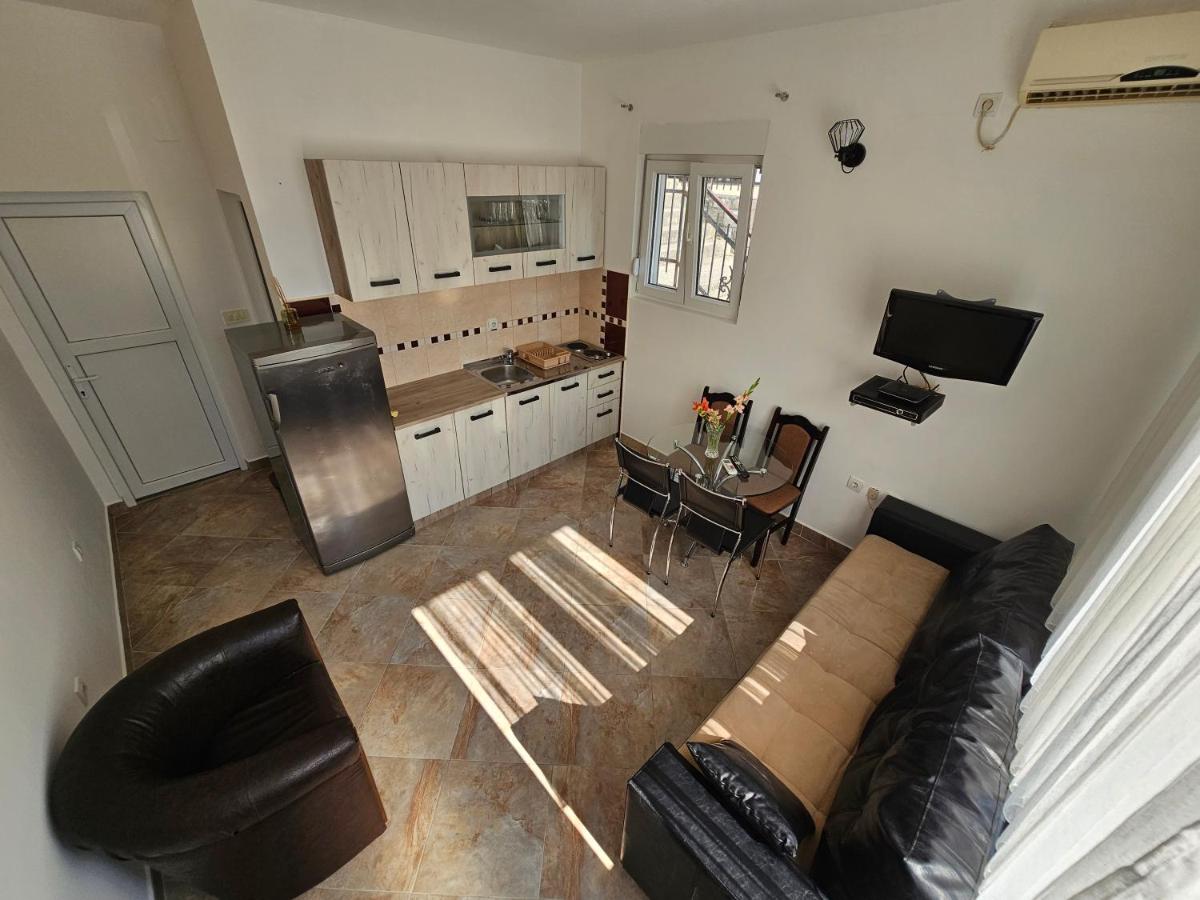 Apartmani Vanja 2 - Chambres d’hôtes