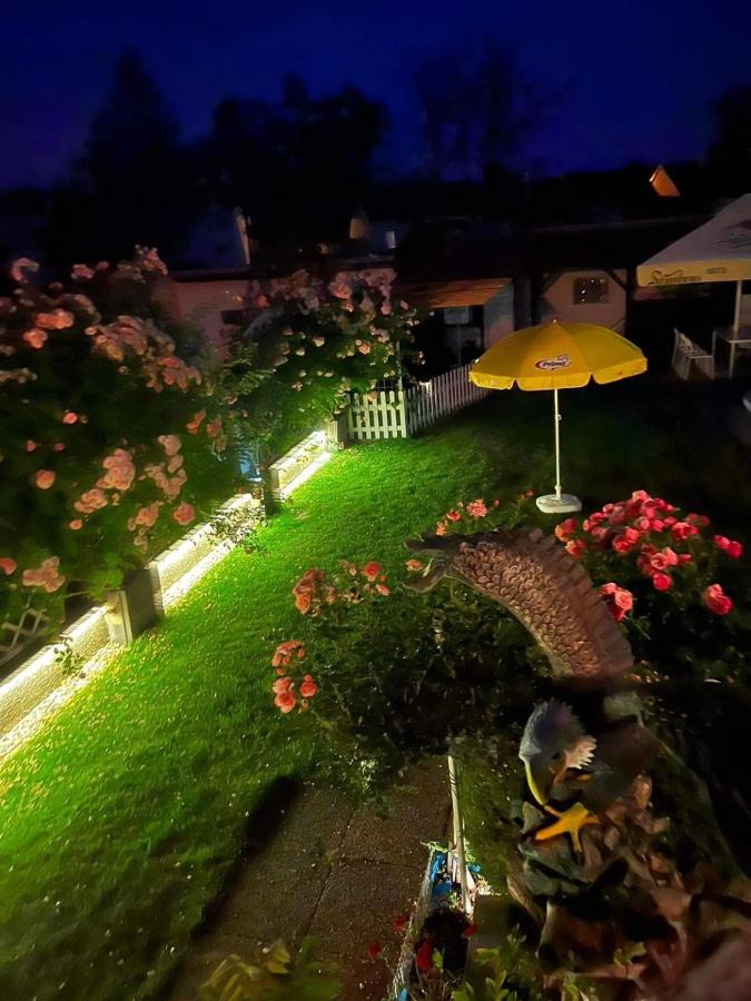 Ubytovani Na Hrazi 91 - B&B Znojmo