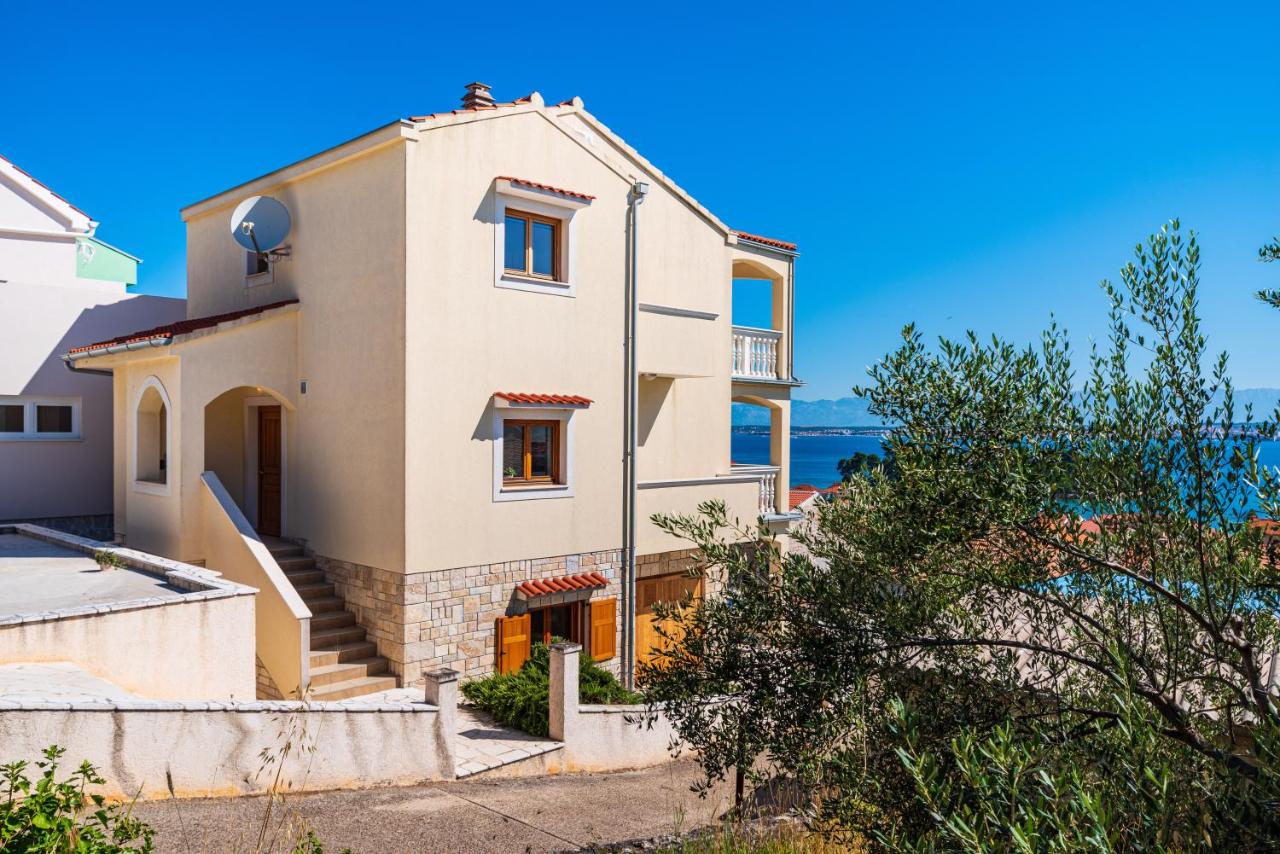 Ferienhaus Inselglück auf Ugljan - Zadar - B&B