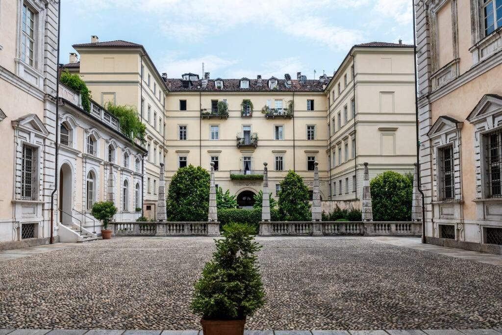 Art Heaven-Suite Graneri in Torino Centro - B&B Torino