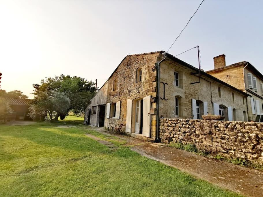 B&B Nérigean - La dépendance entre vignes & verdure - Bed and Breakfast Nérigean