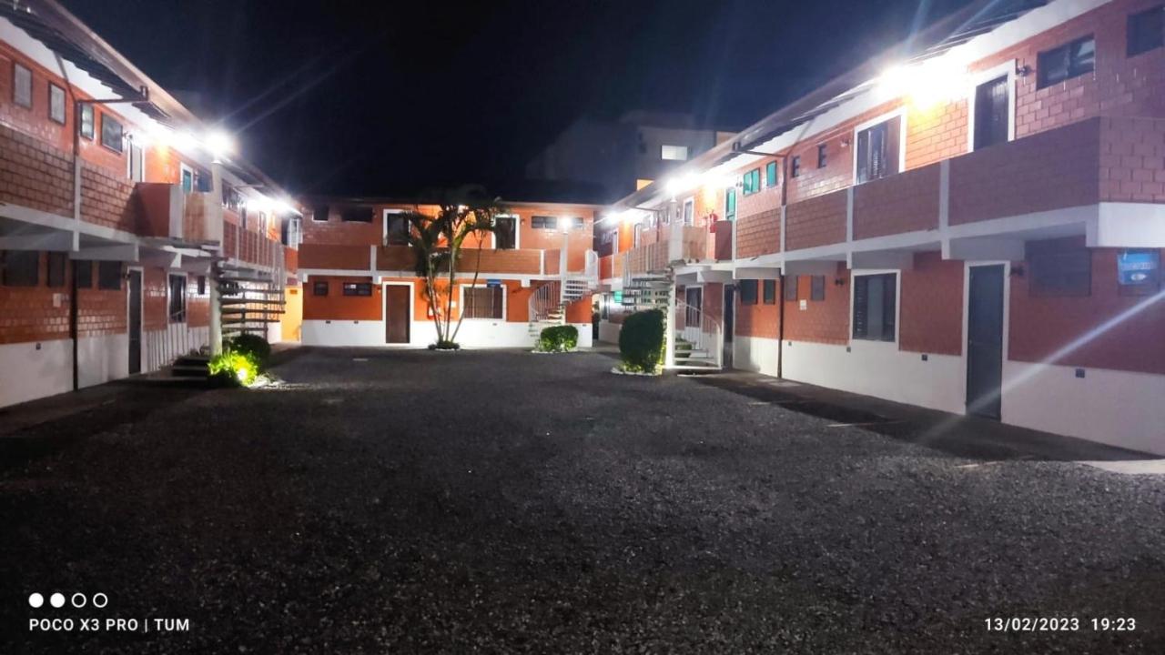 Top Studio Itaguá - B&B