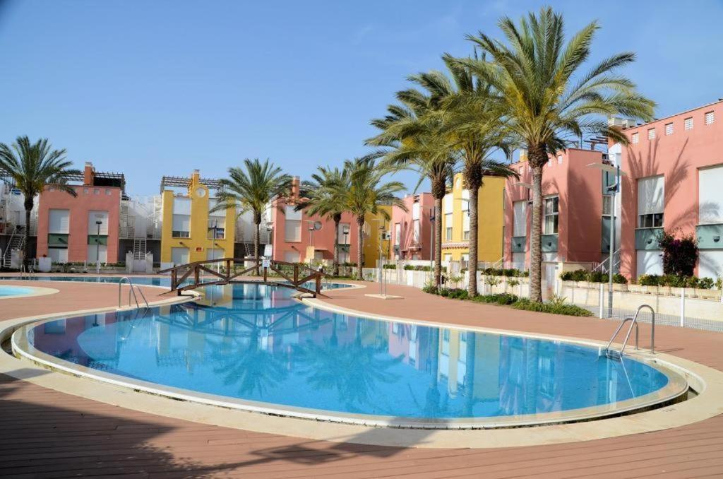 Lagunas Home, bajo con terraza al lado de la playa - B&B