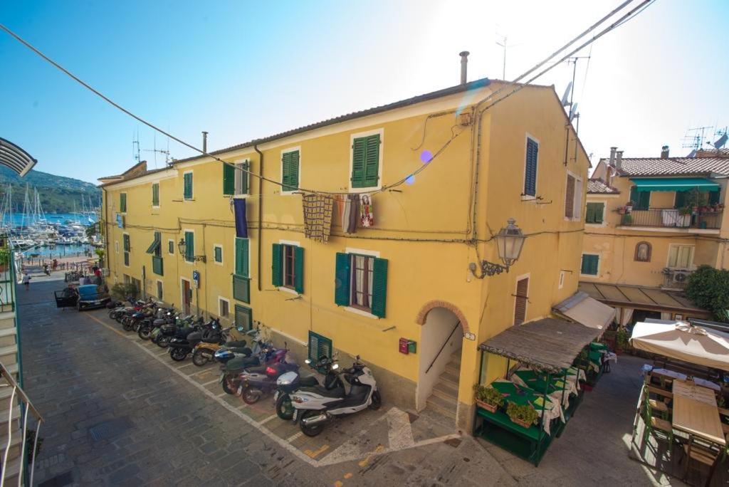 Luisa Solferino 2 - Bed and Breakfast Porto Azzurro