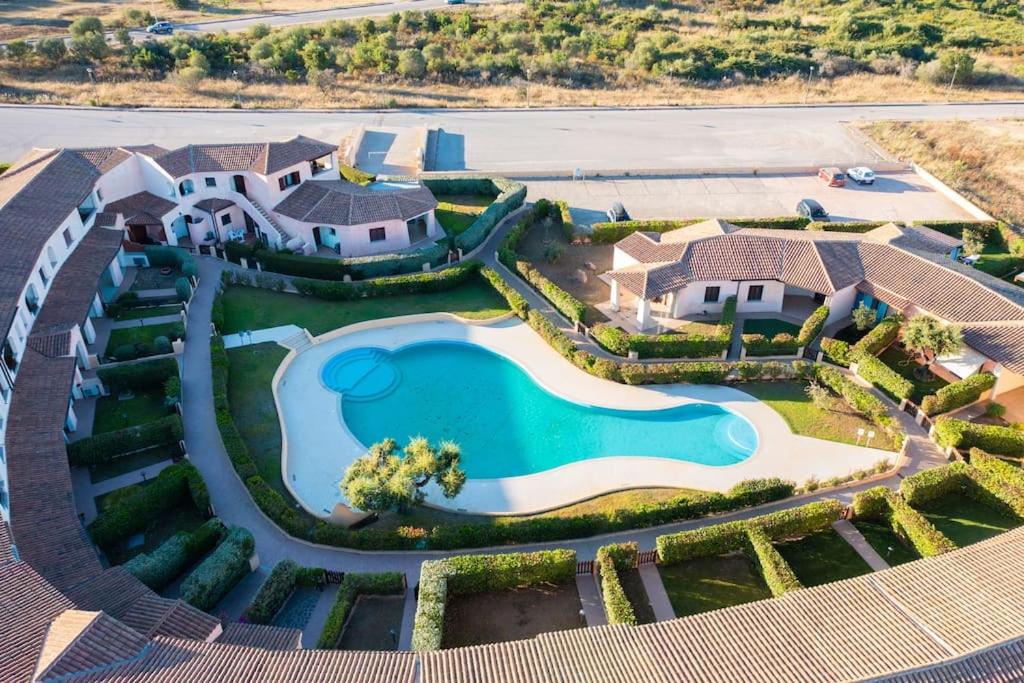 Tavolara Paradise - Sea View - Swimming Pool - WiFi - B&B