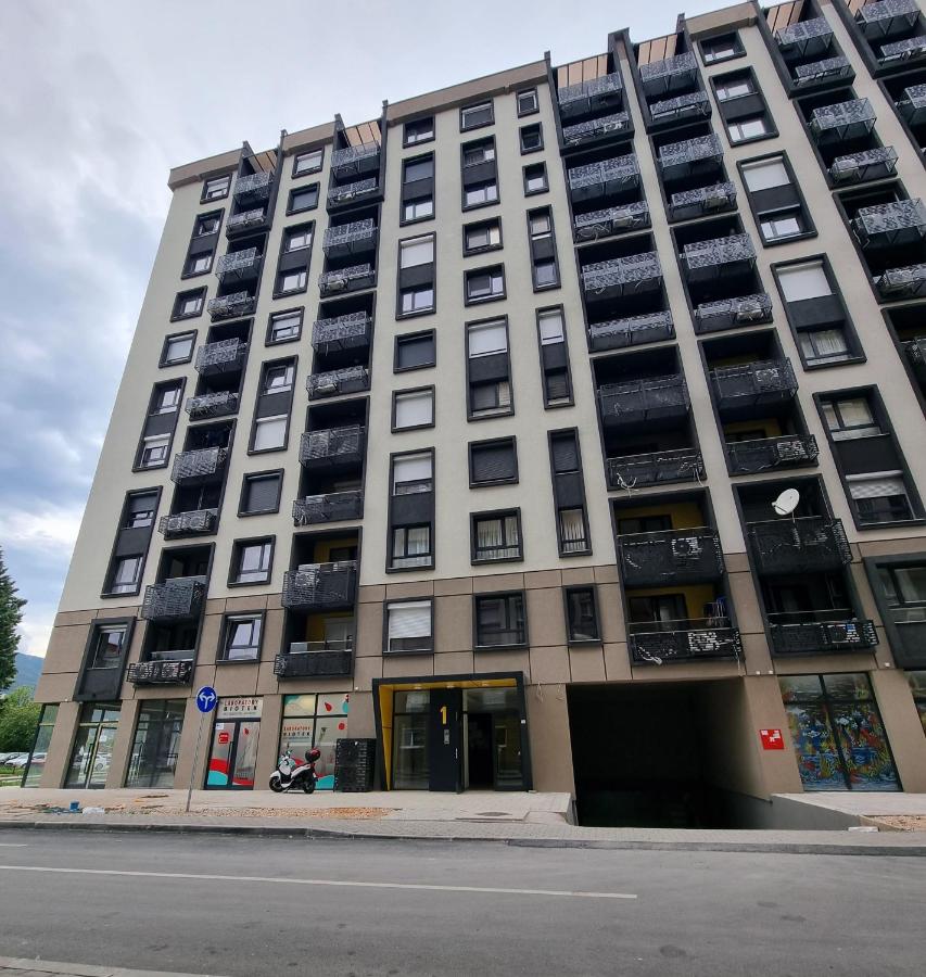 Exclusive & Modern Apartment - Ferienwohnung Skopje