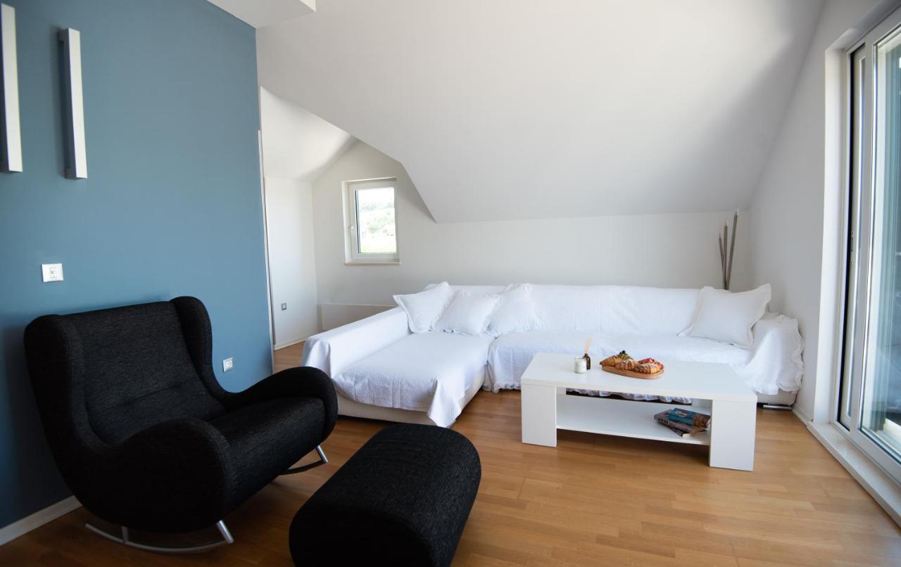 Apartment mit Meerblick