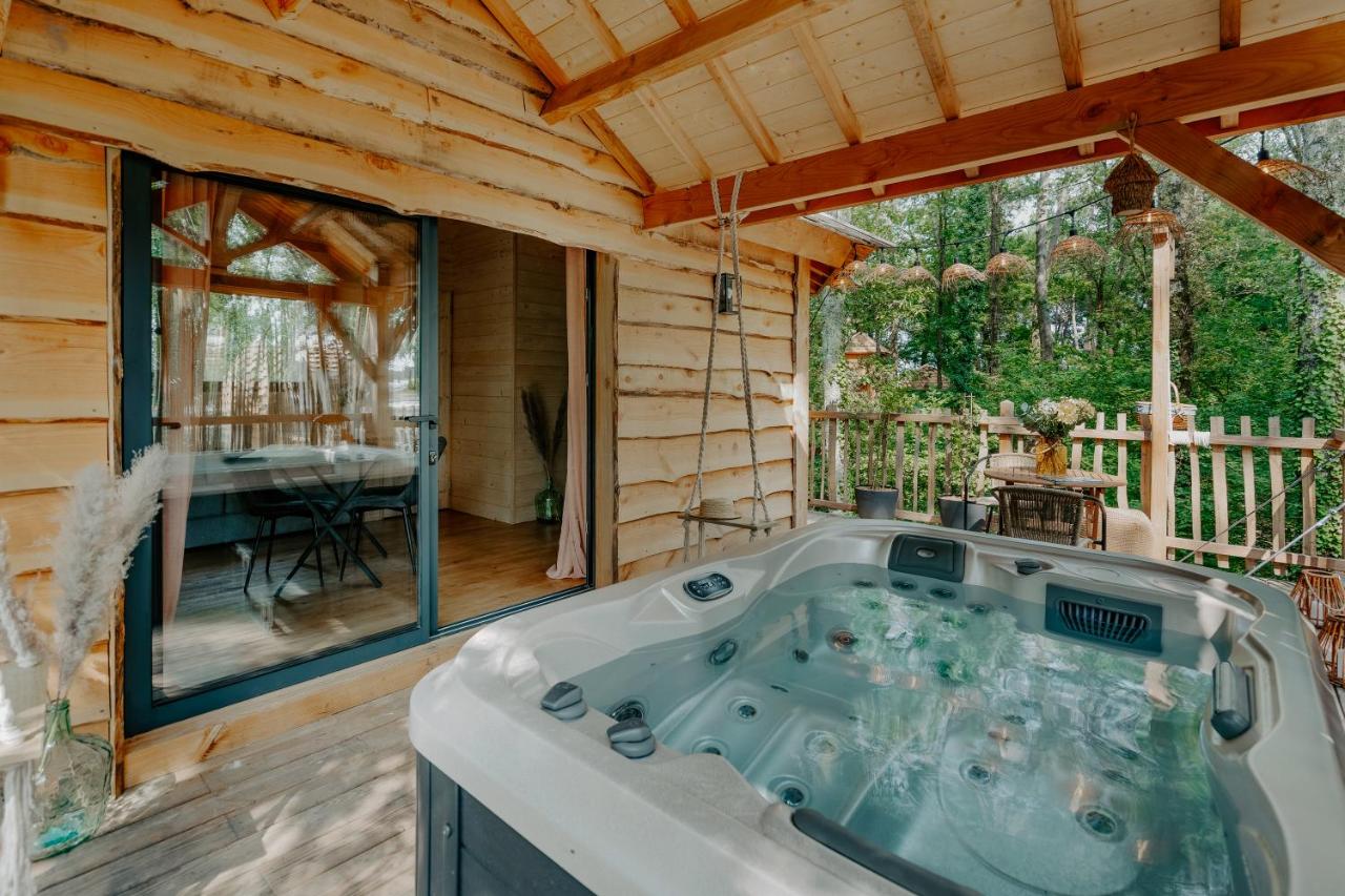 Chambre Double avec Baignoire Spa
