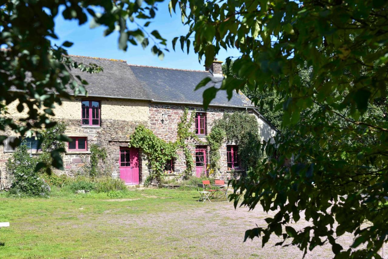 B&B Saint-Malon-sur-Mel - La Maison des Hirondelles Forêt de Brocéciande - Bed and Breakfast Saint-Malon-sur-Mel