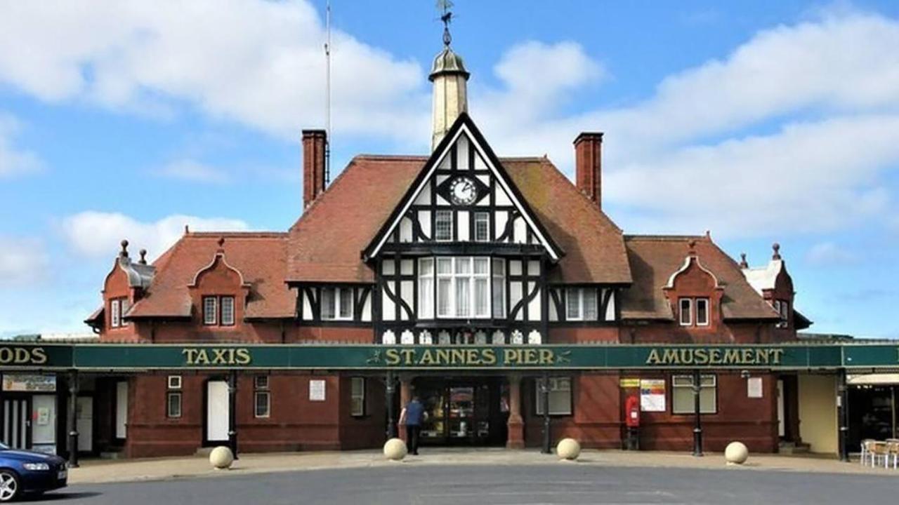 The Dunes, Lytham St Annes - B&B