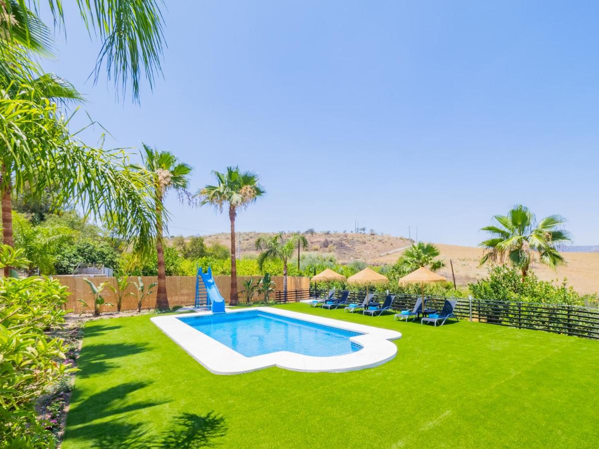 Cubo's Lemon House - B&B Cártama