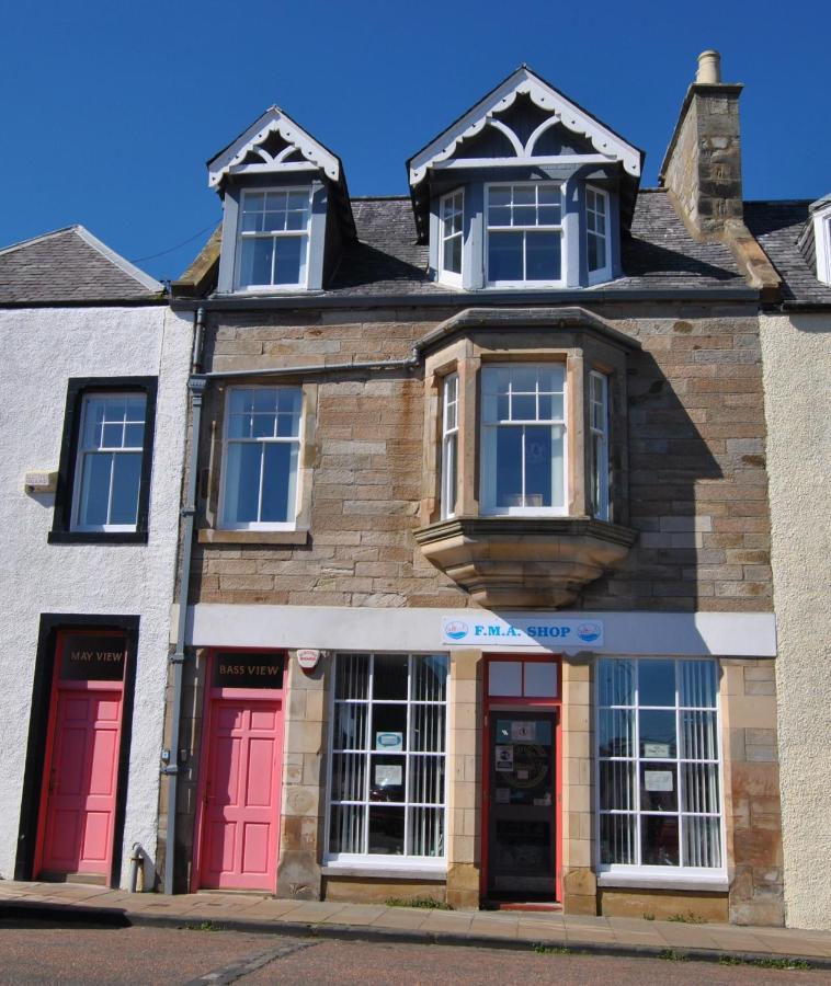 B&B Pittenweem - Bass View- harbourfront home Pittenweem - Bed and Breakfast Pittenweem